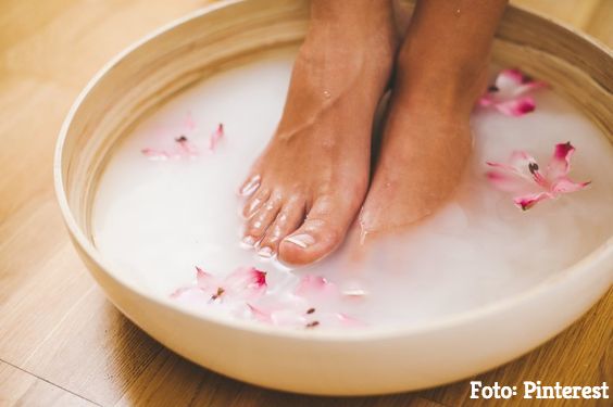 Wellness otthon - natúr lábápolás ajándék recepttel